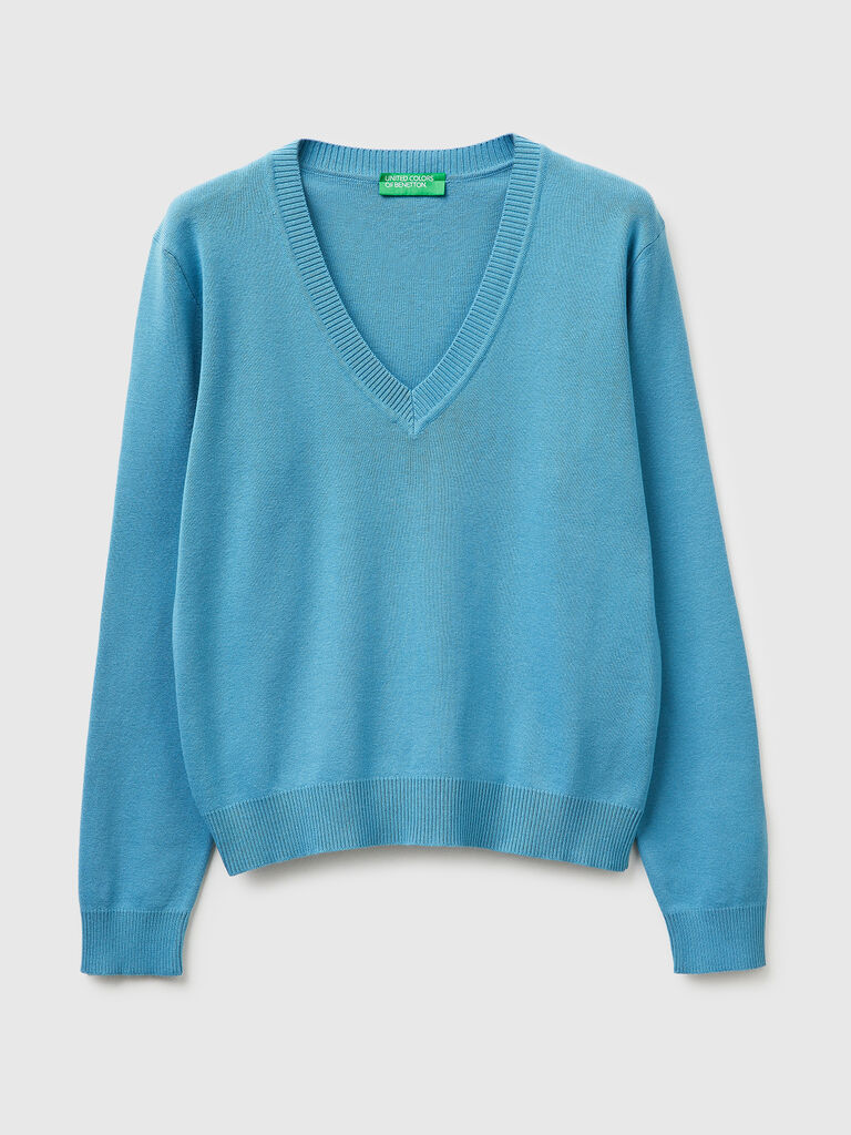 Powder blue V-neck sweater in cotton tricot