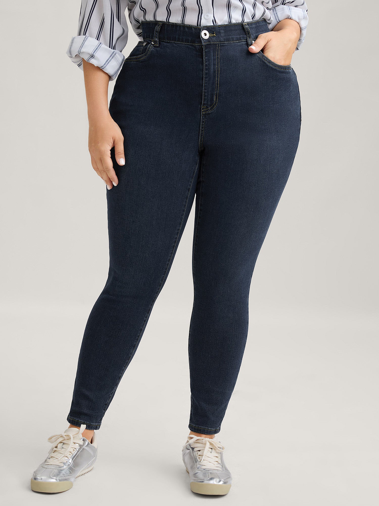 Skinny Very Stretchy High Rise Dark Wash Gap Proof Jeans