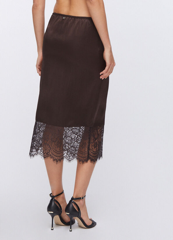 Longuette in raso con dettagli in pizzo