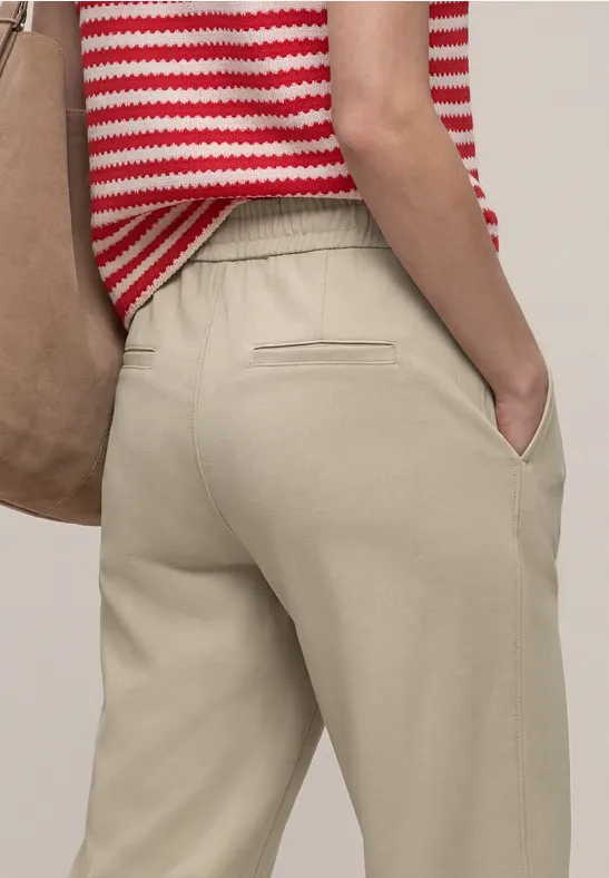 Straight Leg Hose mit Schnallendetail