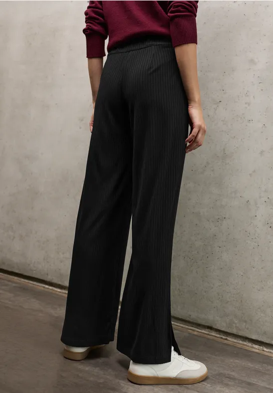 Ripp-Hose mit Schlitzen