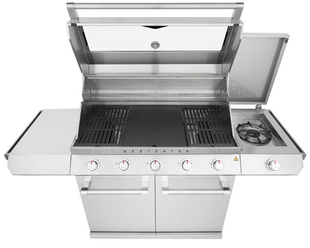 BeefEater 7000 Classic 5 Burner BBQ on Side Burner Cart