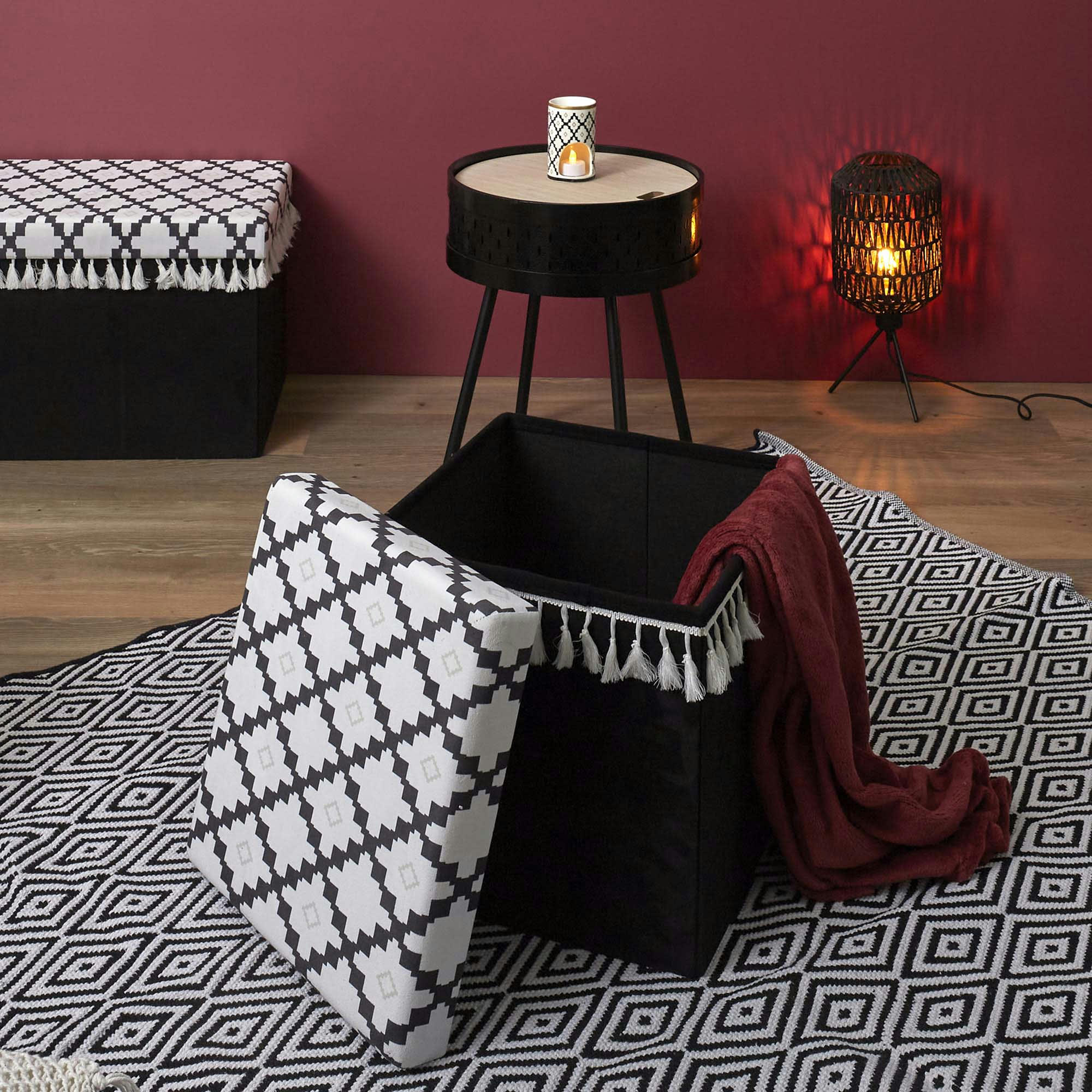 - Pouf coffre pliable avec pampille mirage