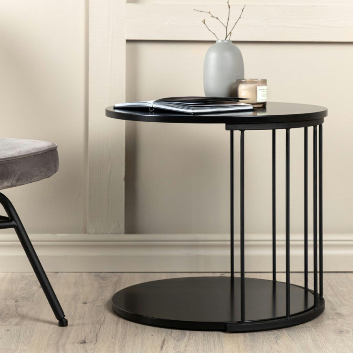 BOTRA - Table d'appoint moderne en bois et métal