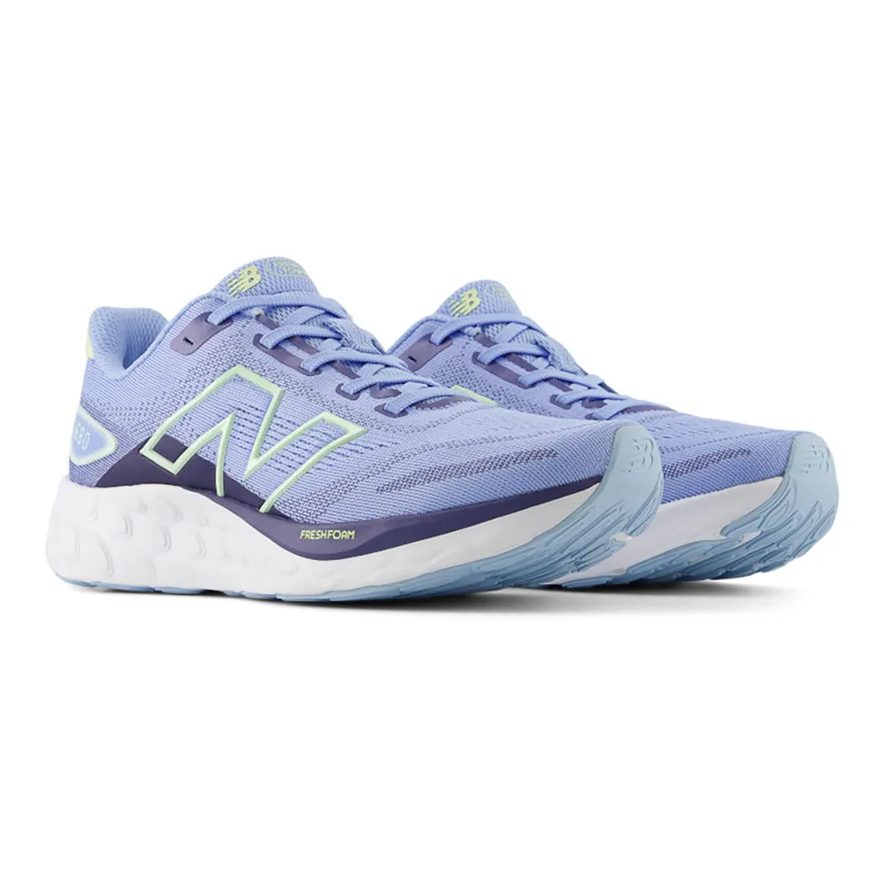 New Balance Fresh Foam 680 V8 trainers