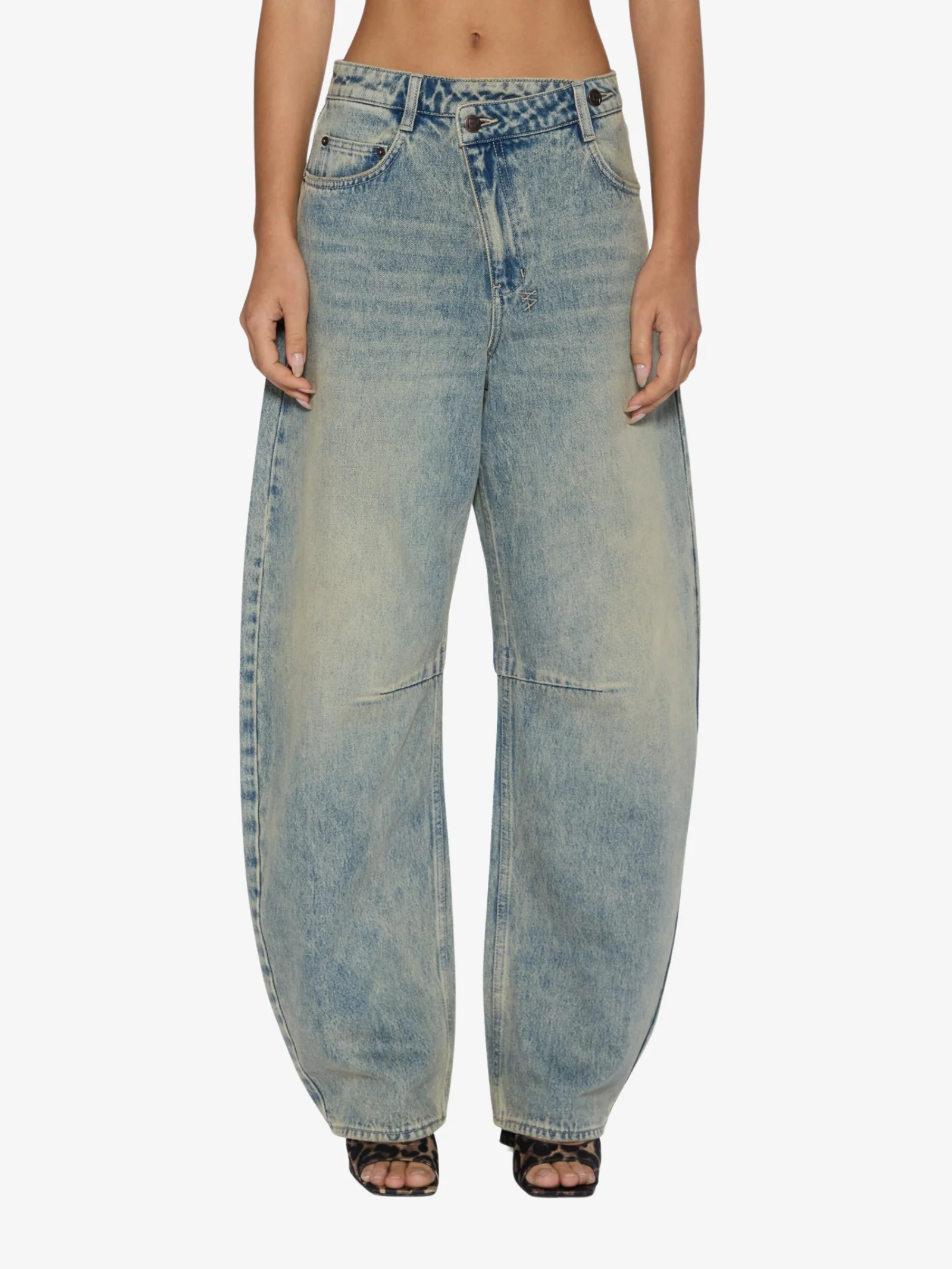 Barrel Jean Folk