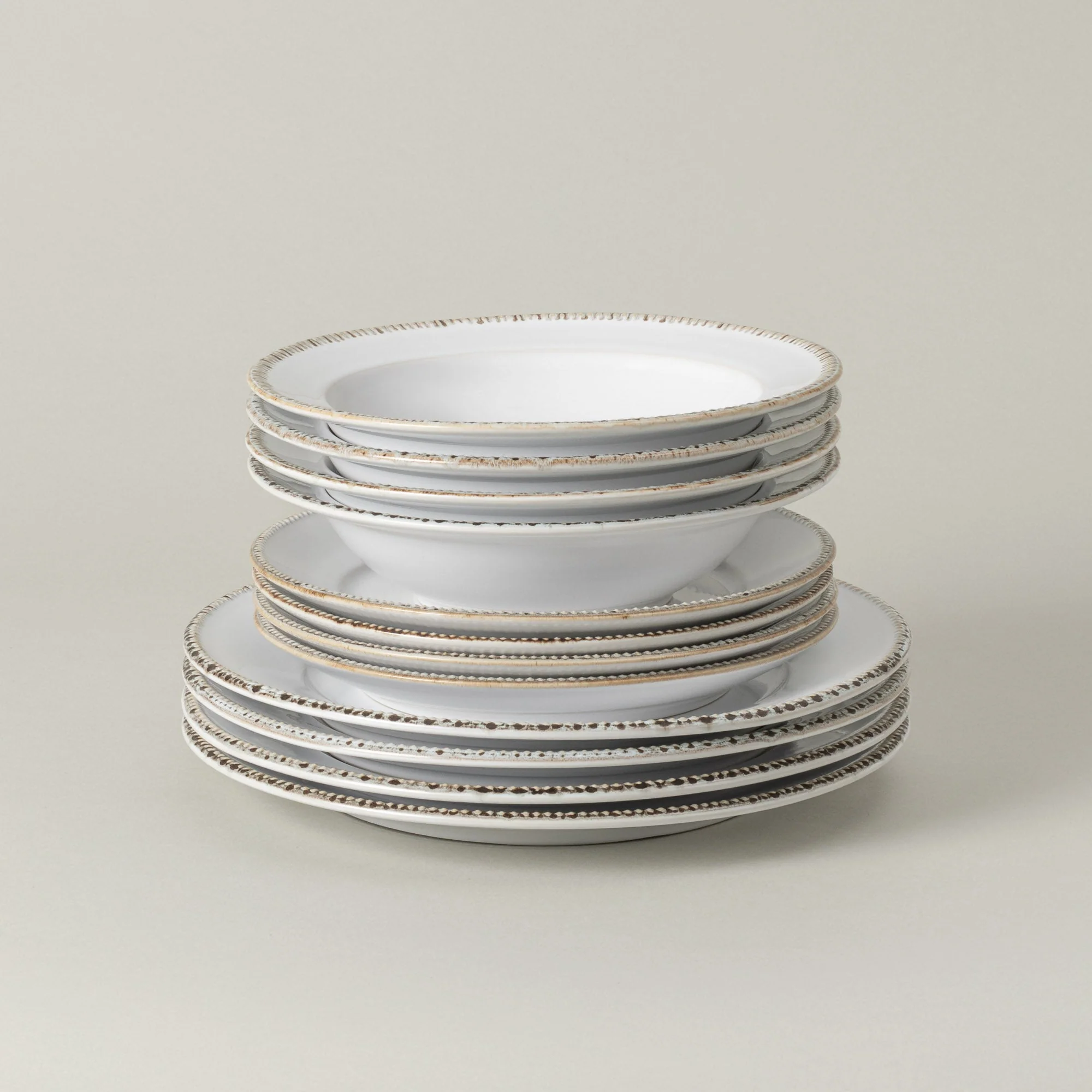 12-Piece Dinnerware Set with Soup/Pasta Plate Luzia