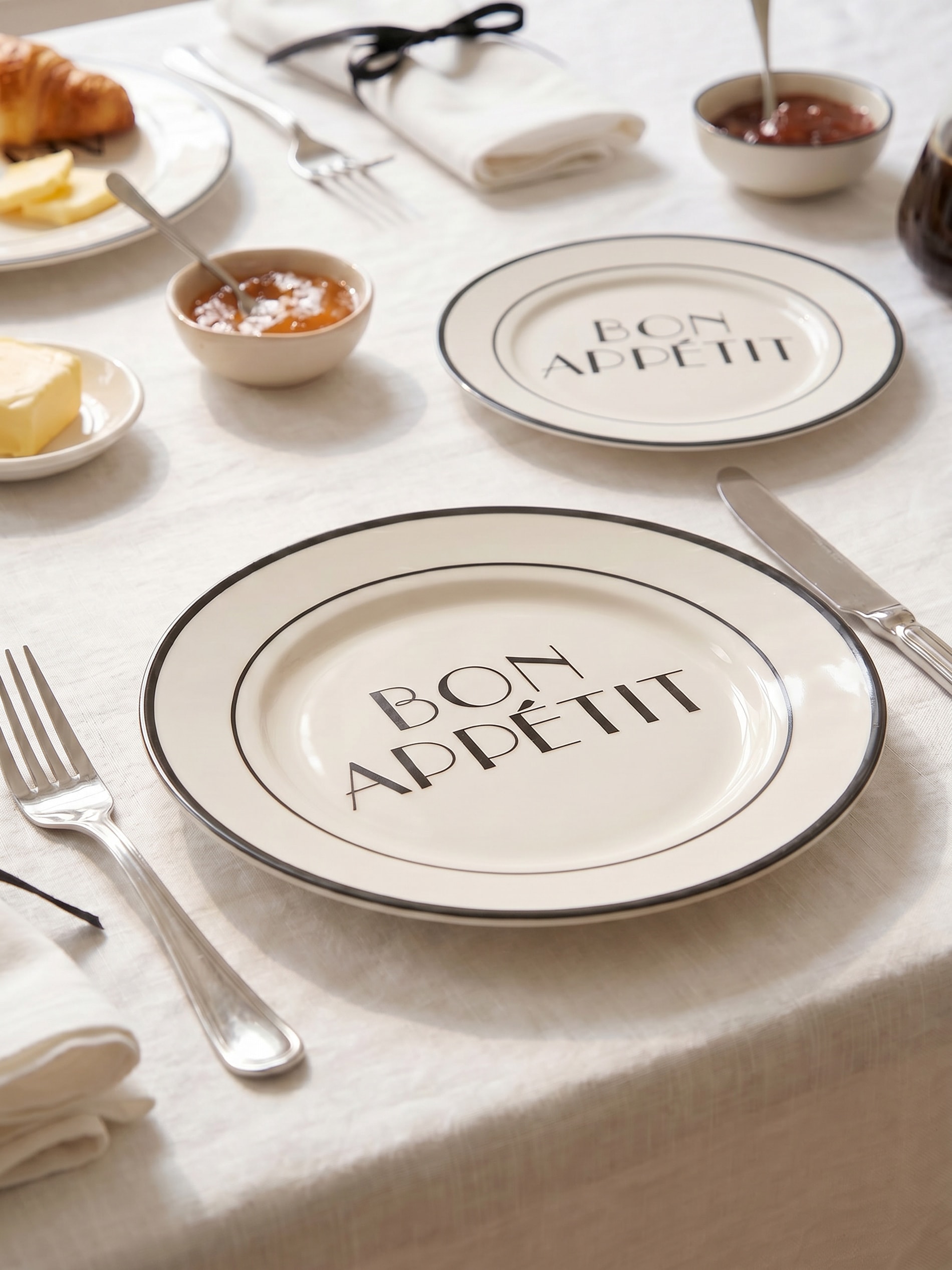 Ceramiczne talerze z napisem Bon appétit 2 pack