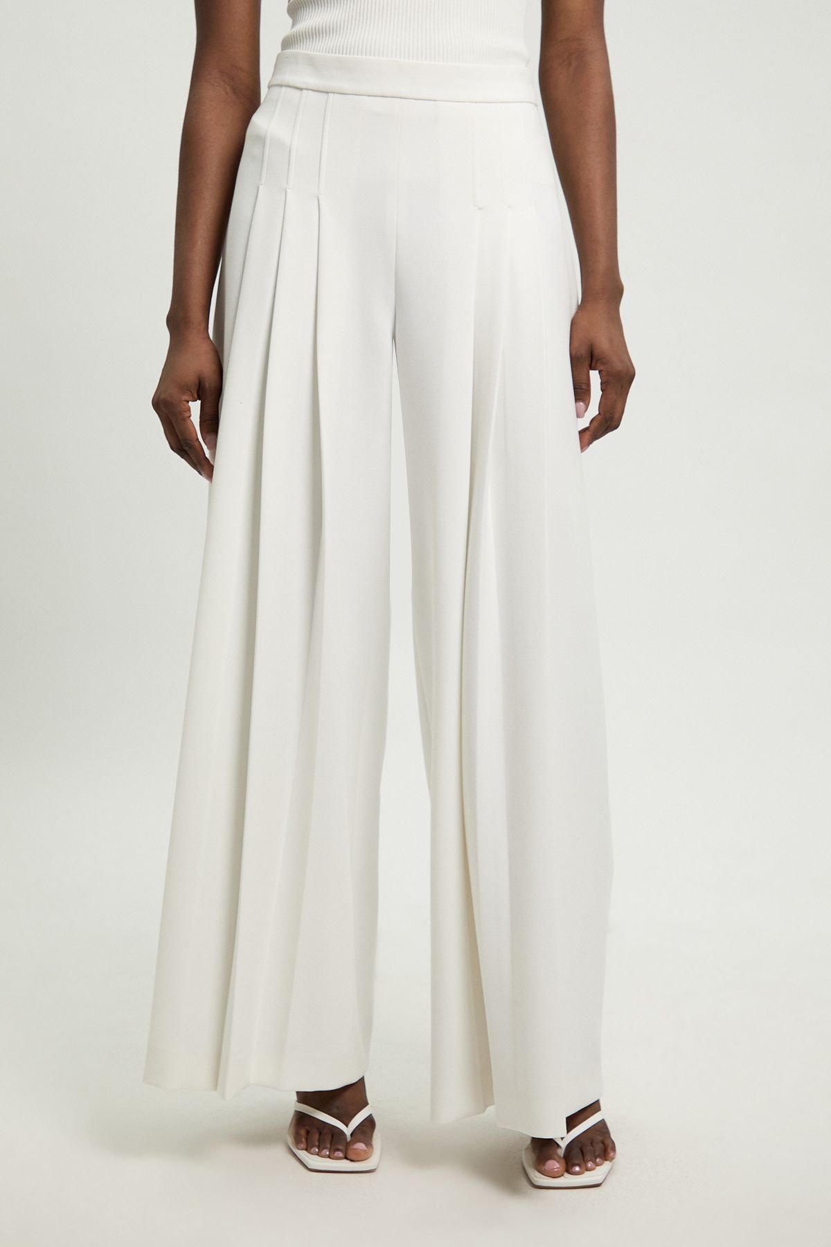 KarenMillen Petite Tailored Structured Crepe Pleated Wide Leg Trousers