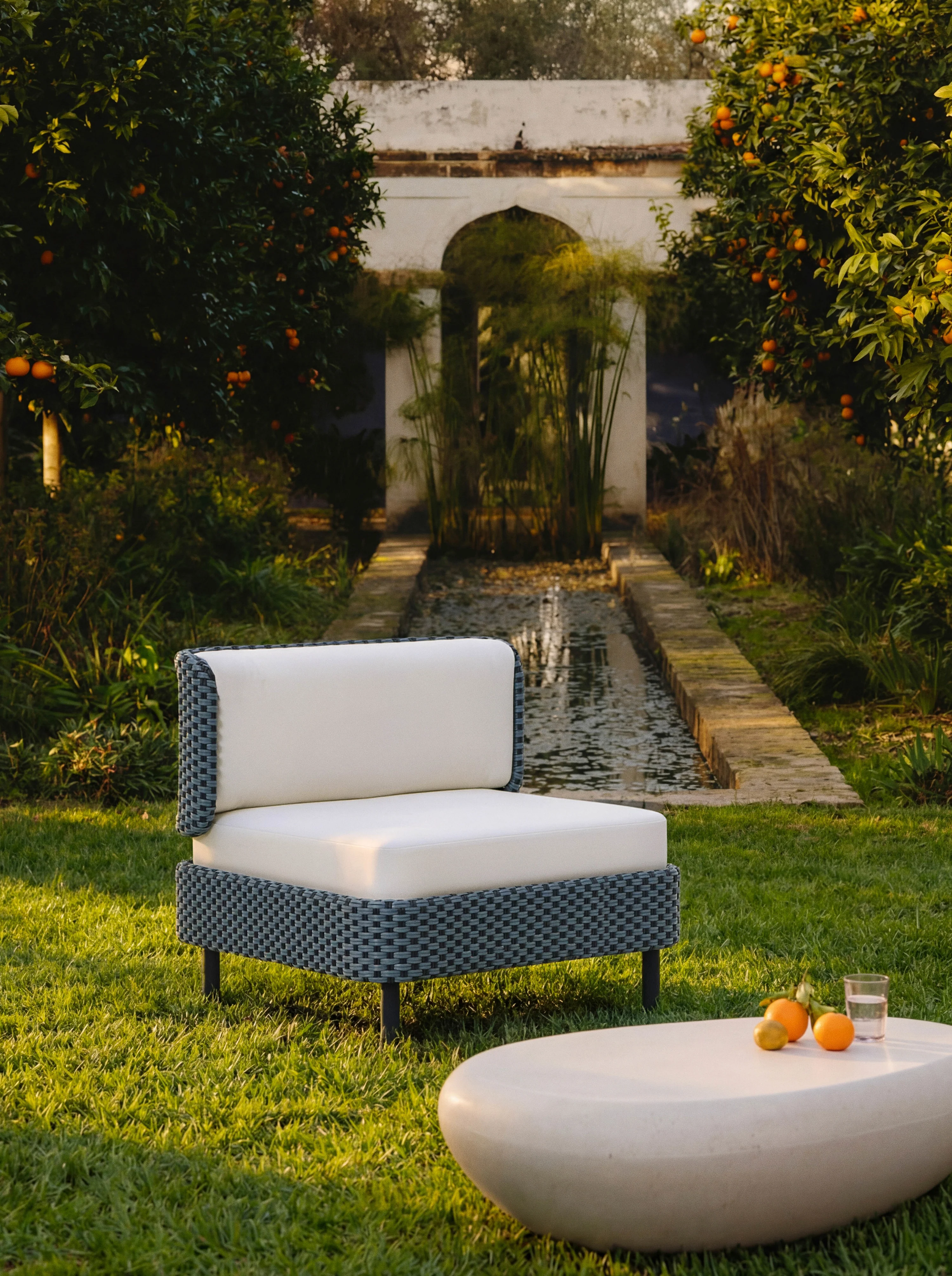 Modularer Garten-Loungesessel Hani mit Schutzhülle