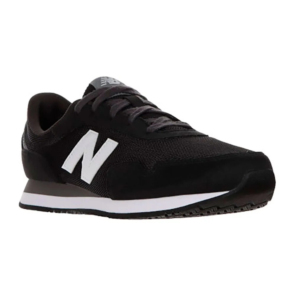 New Balance 323 trainers