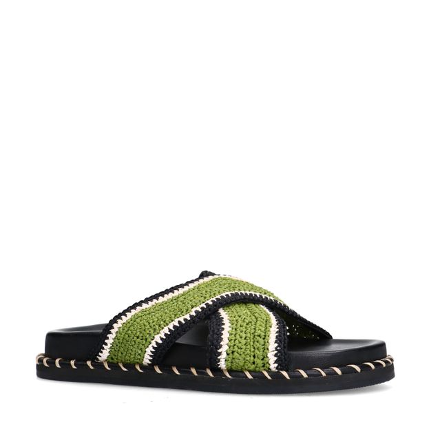 Zwarte plateau slippers met groene bandjes