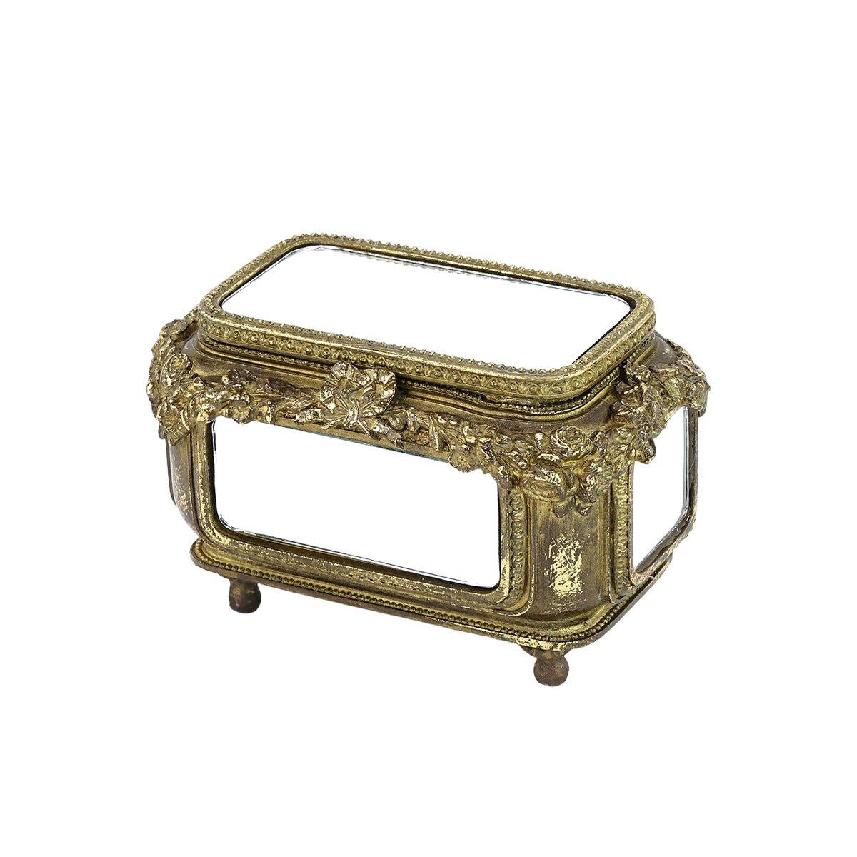 - Boîte style baroque à moulures