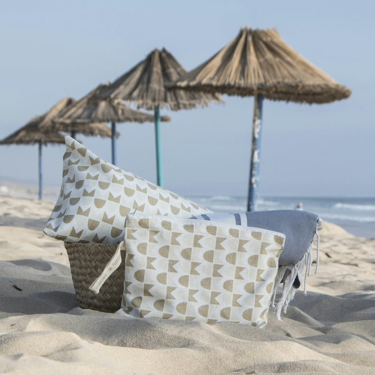 SKANDI - Coussin de plage coton  39x25 sable
