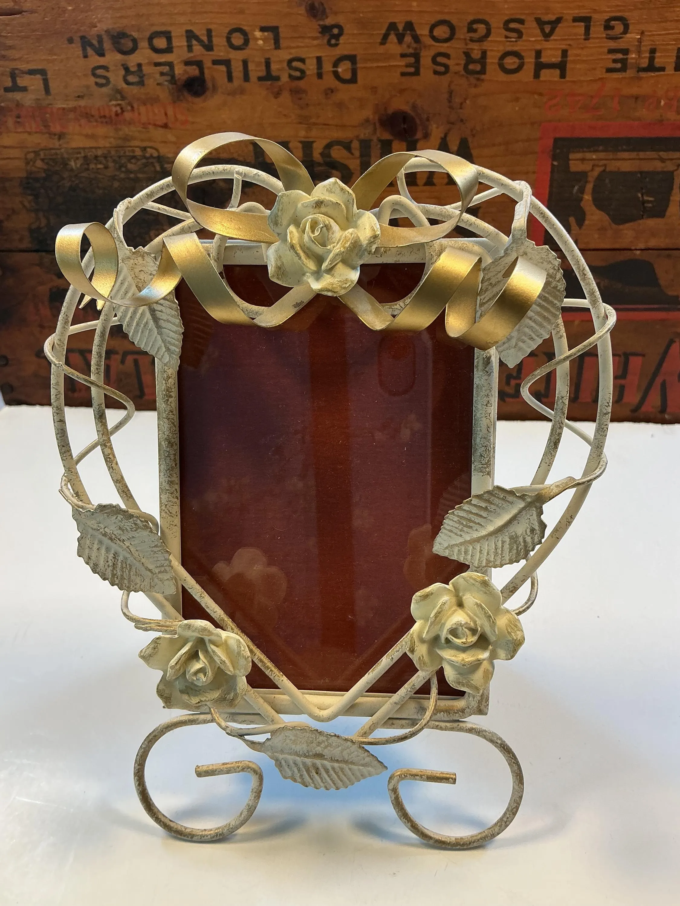 Metal 3-D Heart Shaped Picture Frame