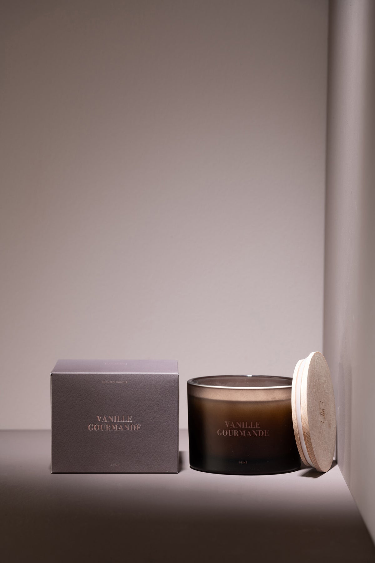J-Line geurkaars Accords Essentiels - Vanille Gourmande - bruin - 28U