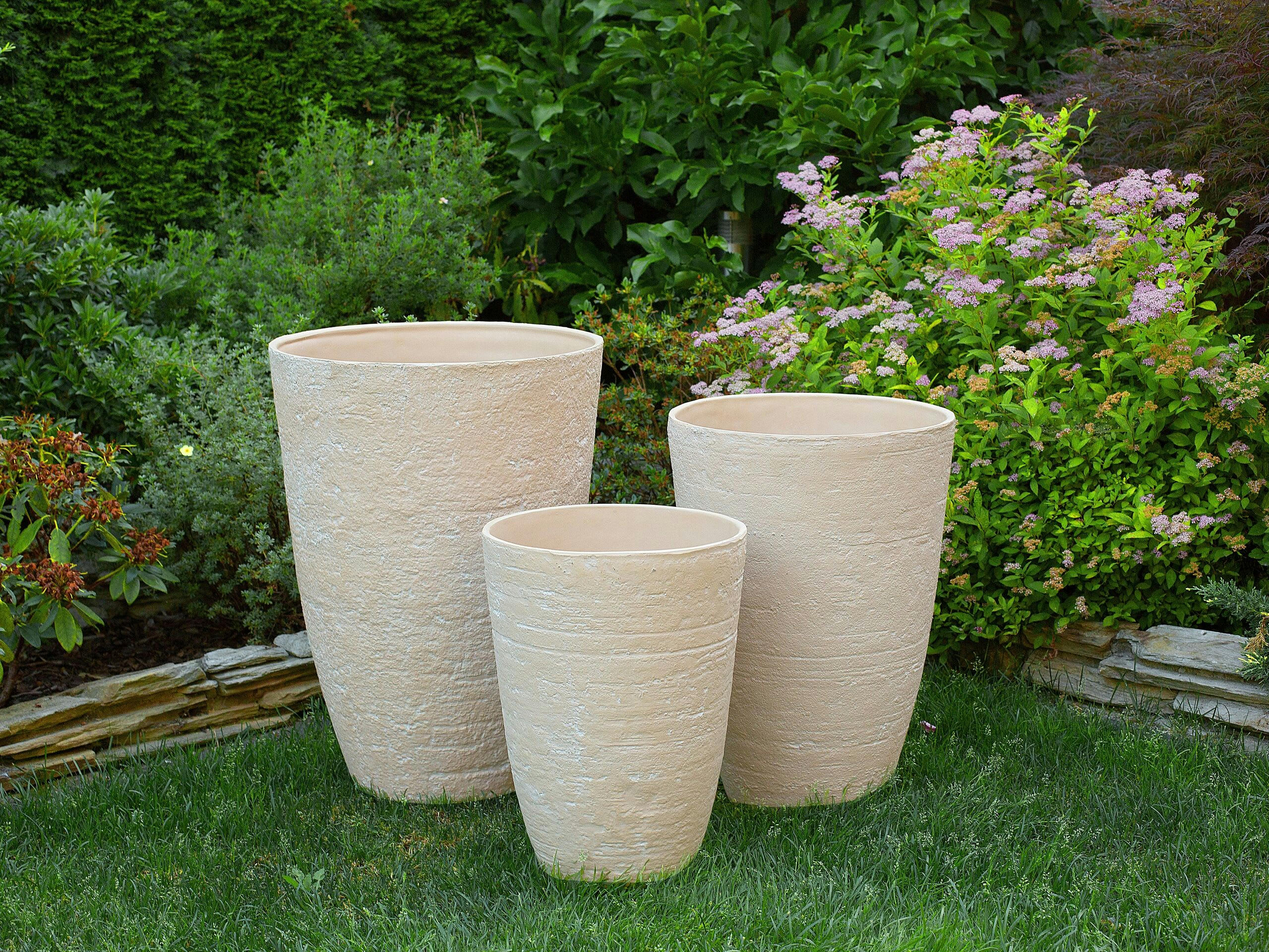 CAMIA - Cache-pot d'extérieur en pierre beige H50