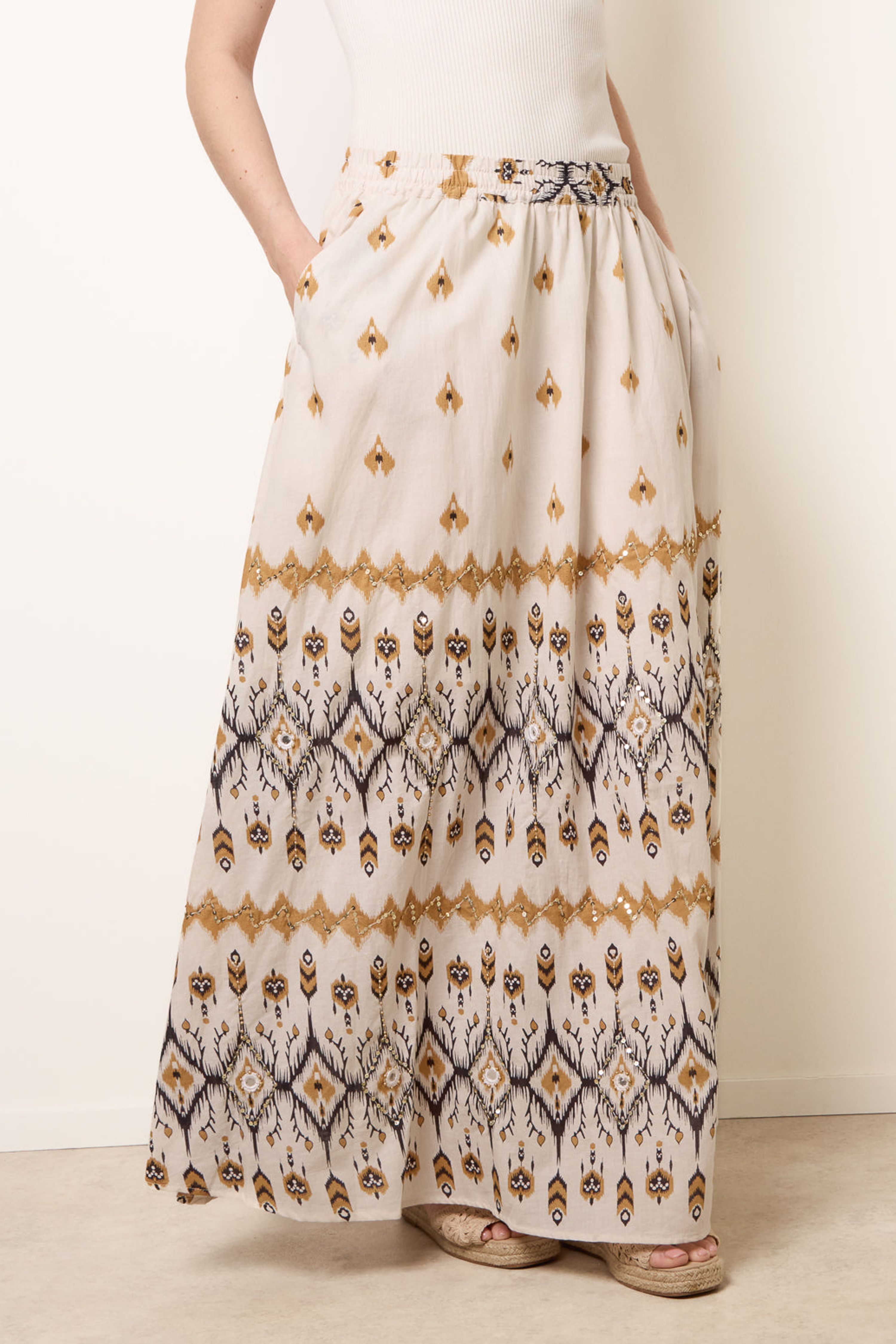 Blue Vanilla Stone Embroidered Midi Skirt