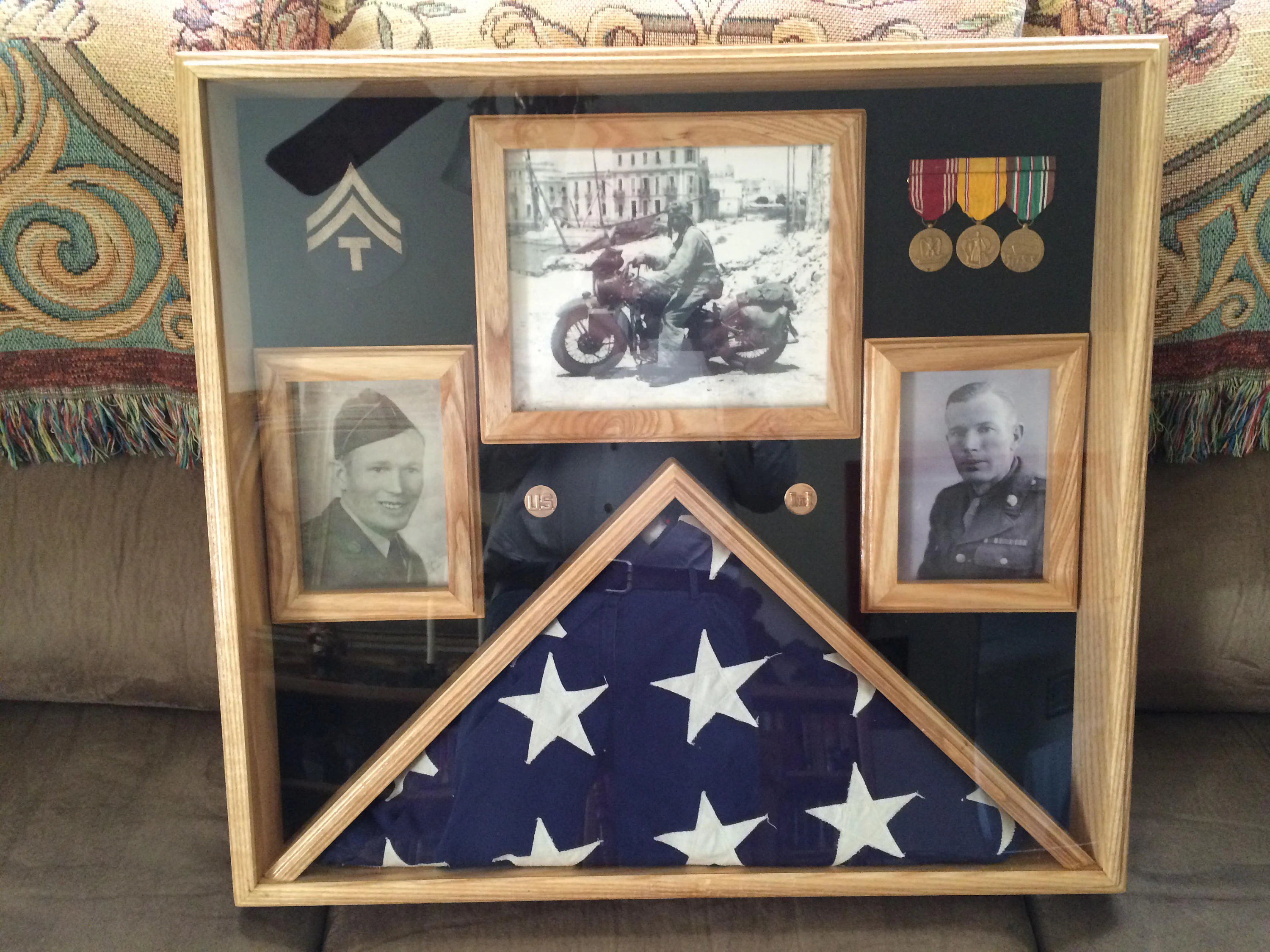Memorial 5x9.5 Burial Flag Display with 3 Picture Frames