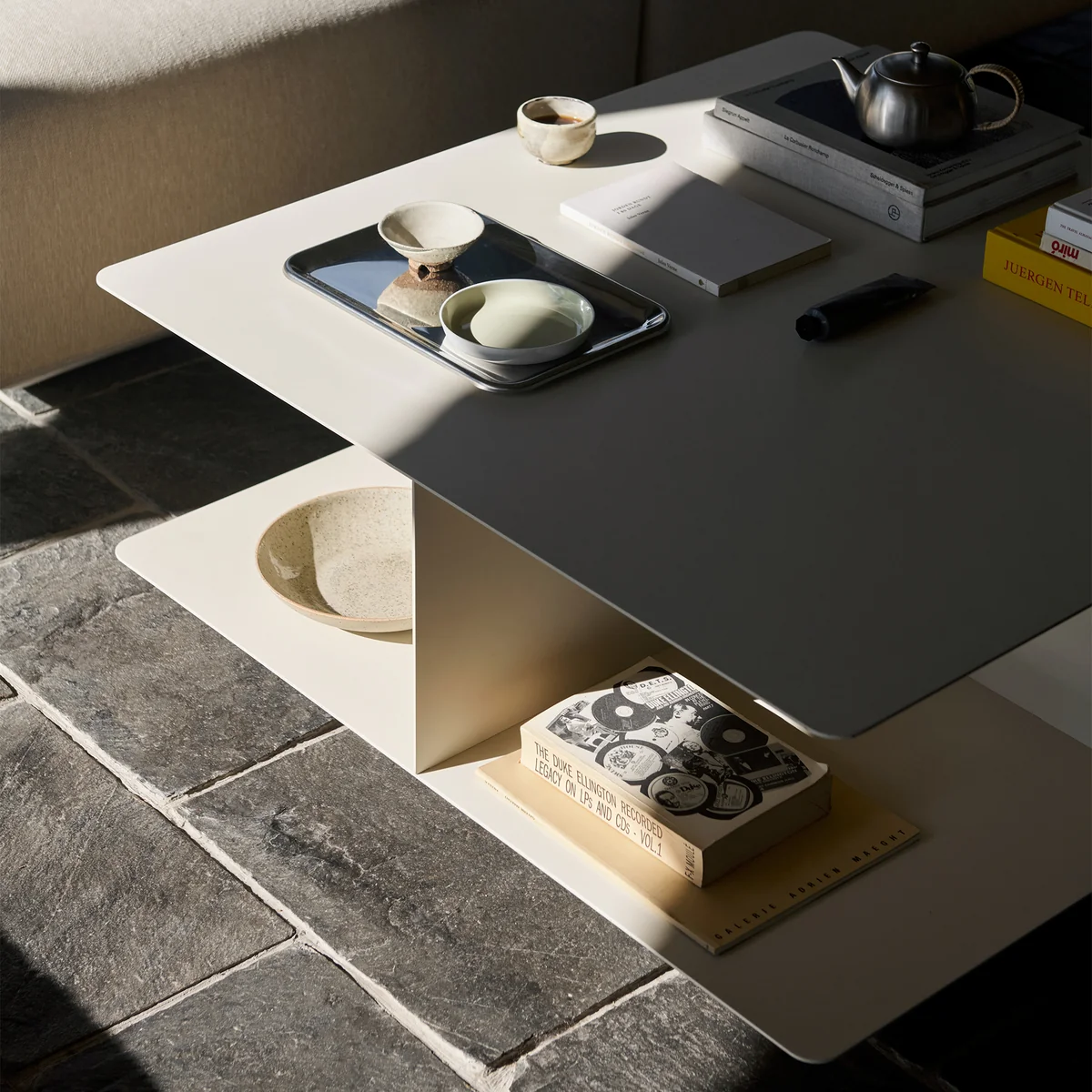 &Tradition - Develius EV3 Couchtisch