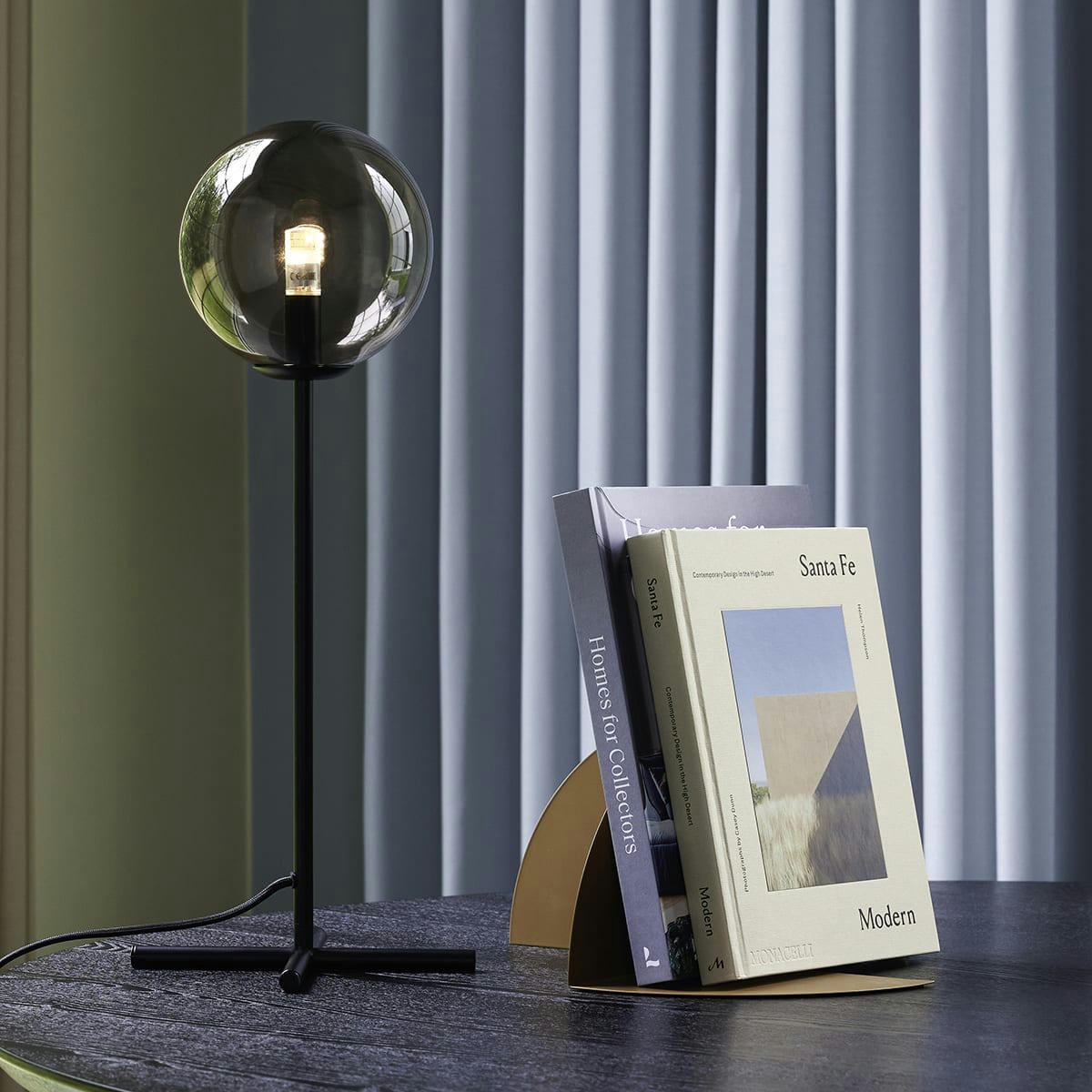 CHAMP - Lampe de table en verre noir et gris fumé