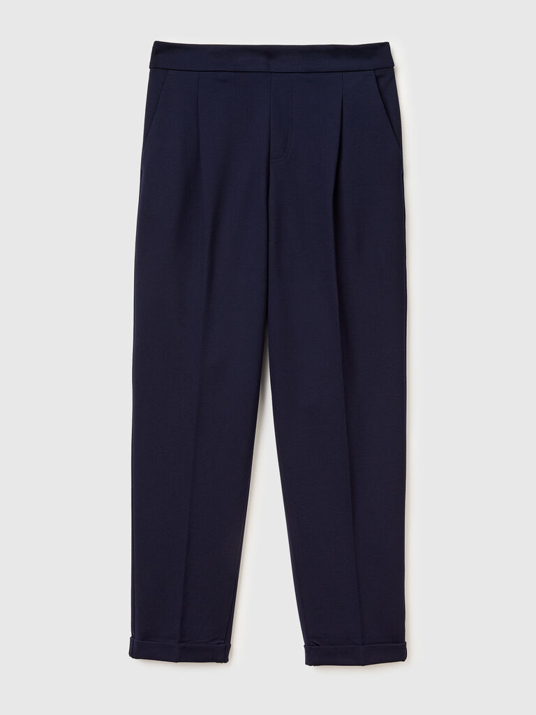 Regular fit trousers with crease