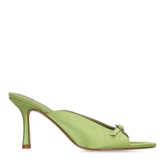 Groene muiltjes met gesp