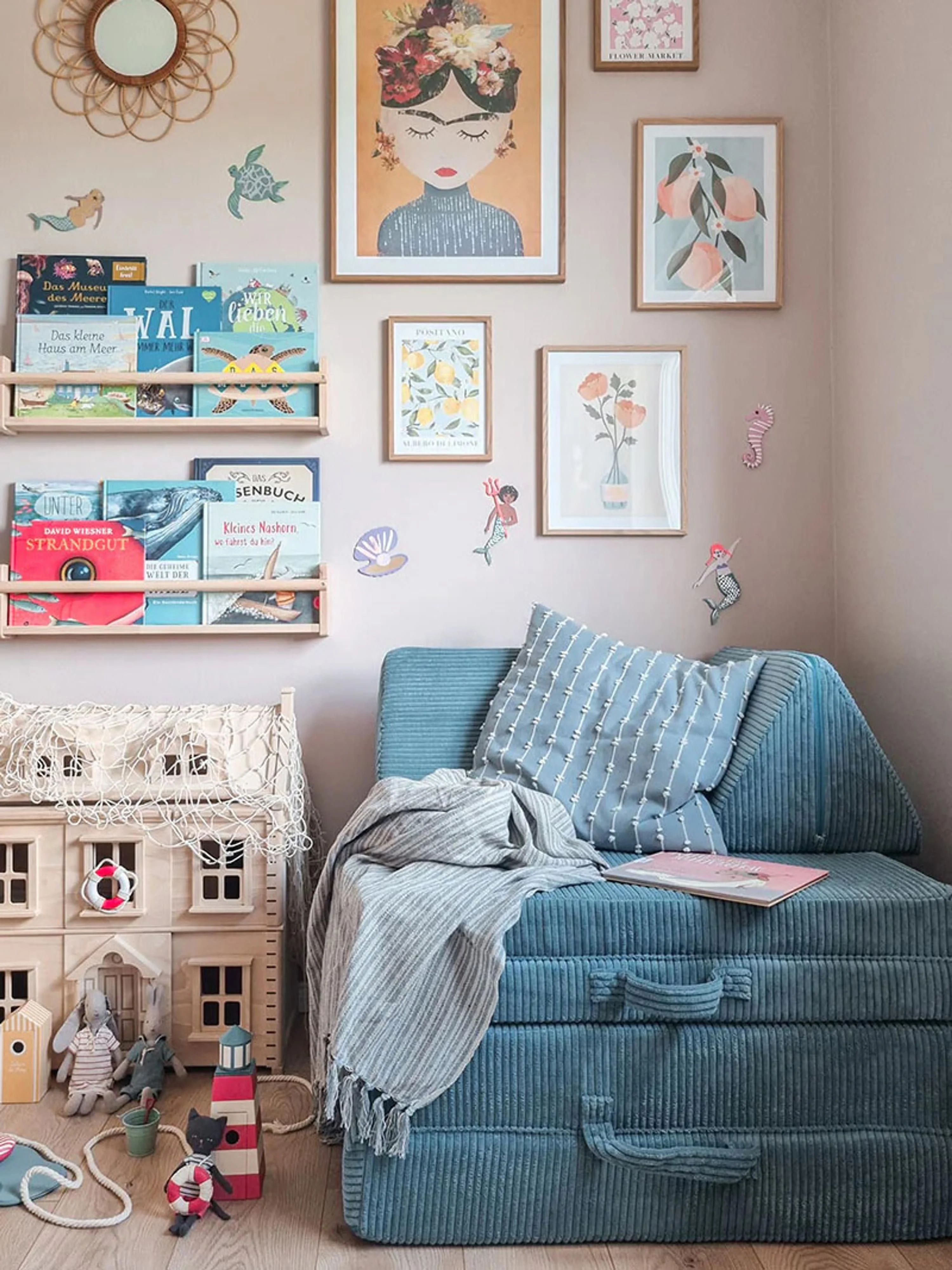 Modulares Spielsofa Mila aus Cord, handgefertigt