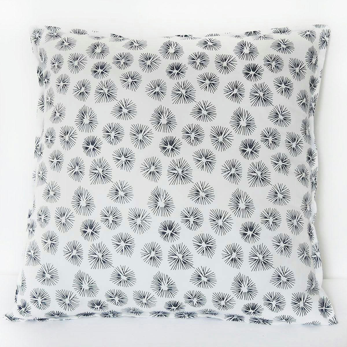 TESSA - Coussin carré en coton imprimé blanc - 45 x 45 cm