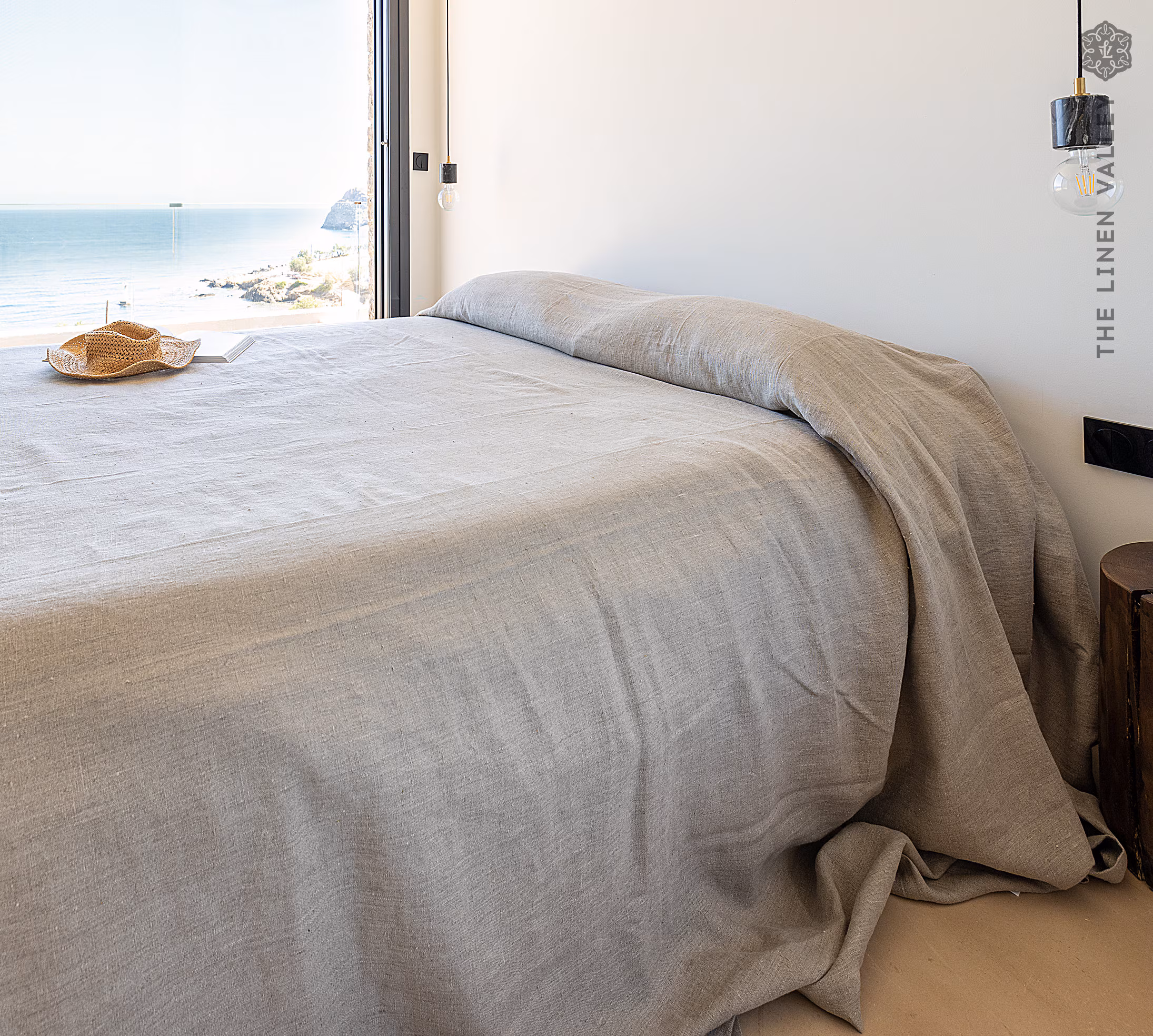 Rustic Linen Bedspread- Stonewashed Breathable Flax Bed Quilt- Queen King Throw- Linen Coverlet- Natural Throw Blanket