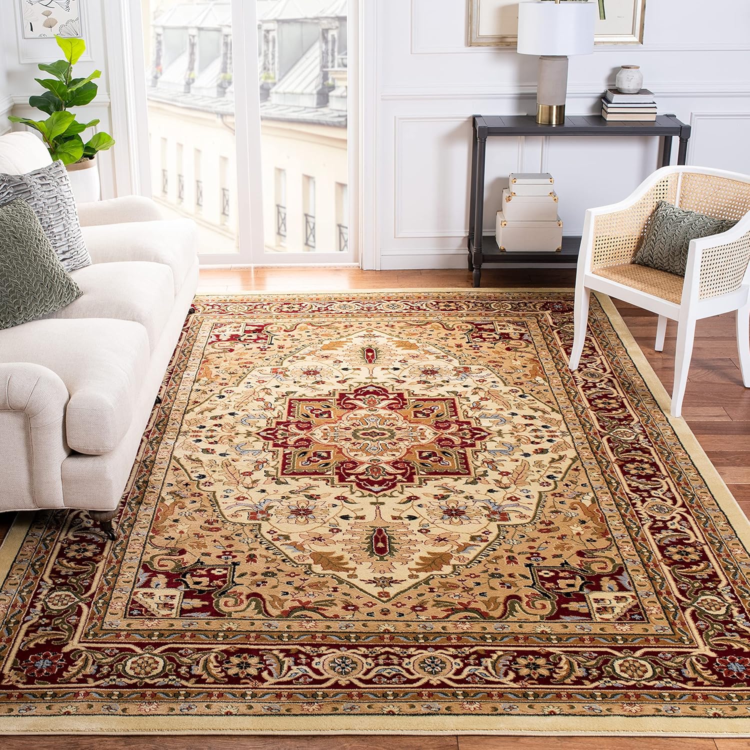 SAFAVIEH Lyndhurst Collection X-Large Area Rug - 12' x 18', Ivory & Red, Traditional Oriental Design, Non-Shedding & Easy Care, Ideal for High Traffic Areas in Living Room, Bedroom (LNH330A)