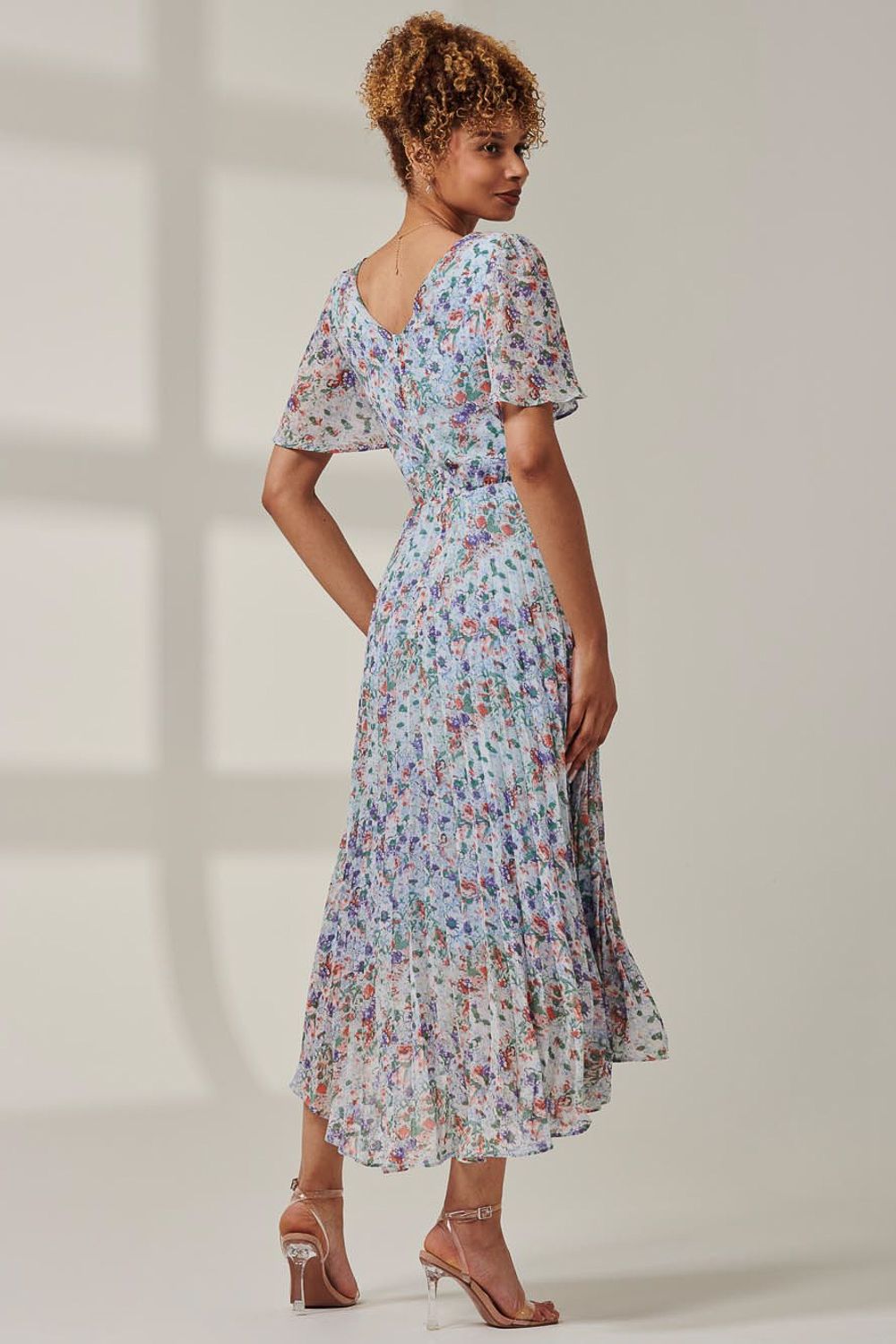 Jolie Moi Meagan V-Neck Chiffon Maxi Dress