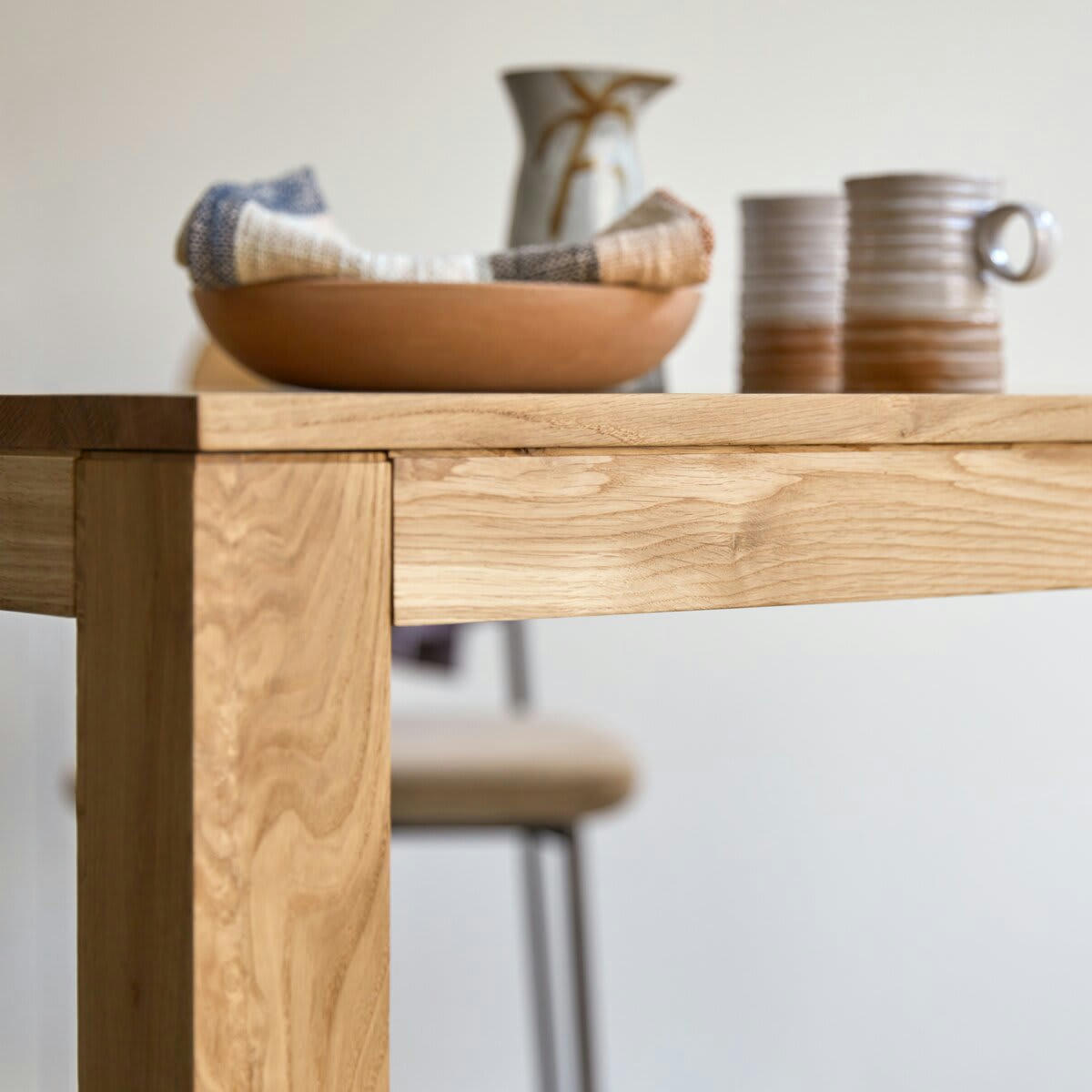 EDEN - Table rectangulaire en chêne massif 4-6 pers