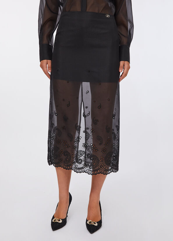 Gonna in organza con ricami