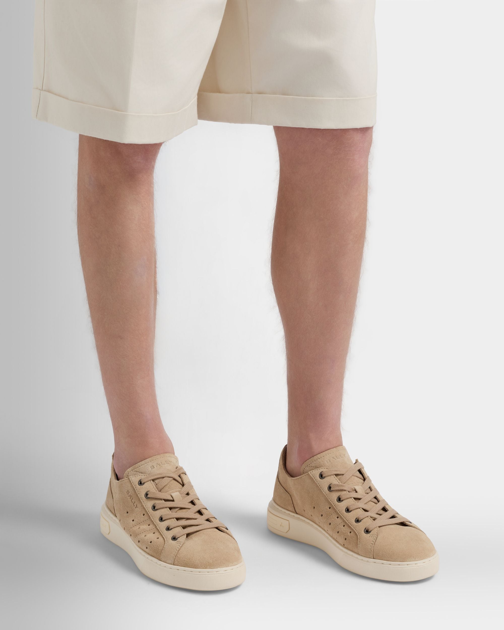 Bally Lift Sneaker aus Veloursleder in Light Beige