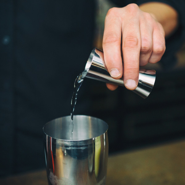Zestaw barmański 9 elementów shaker 550 ml i podstawka bambusowa do drinków