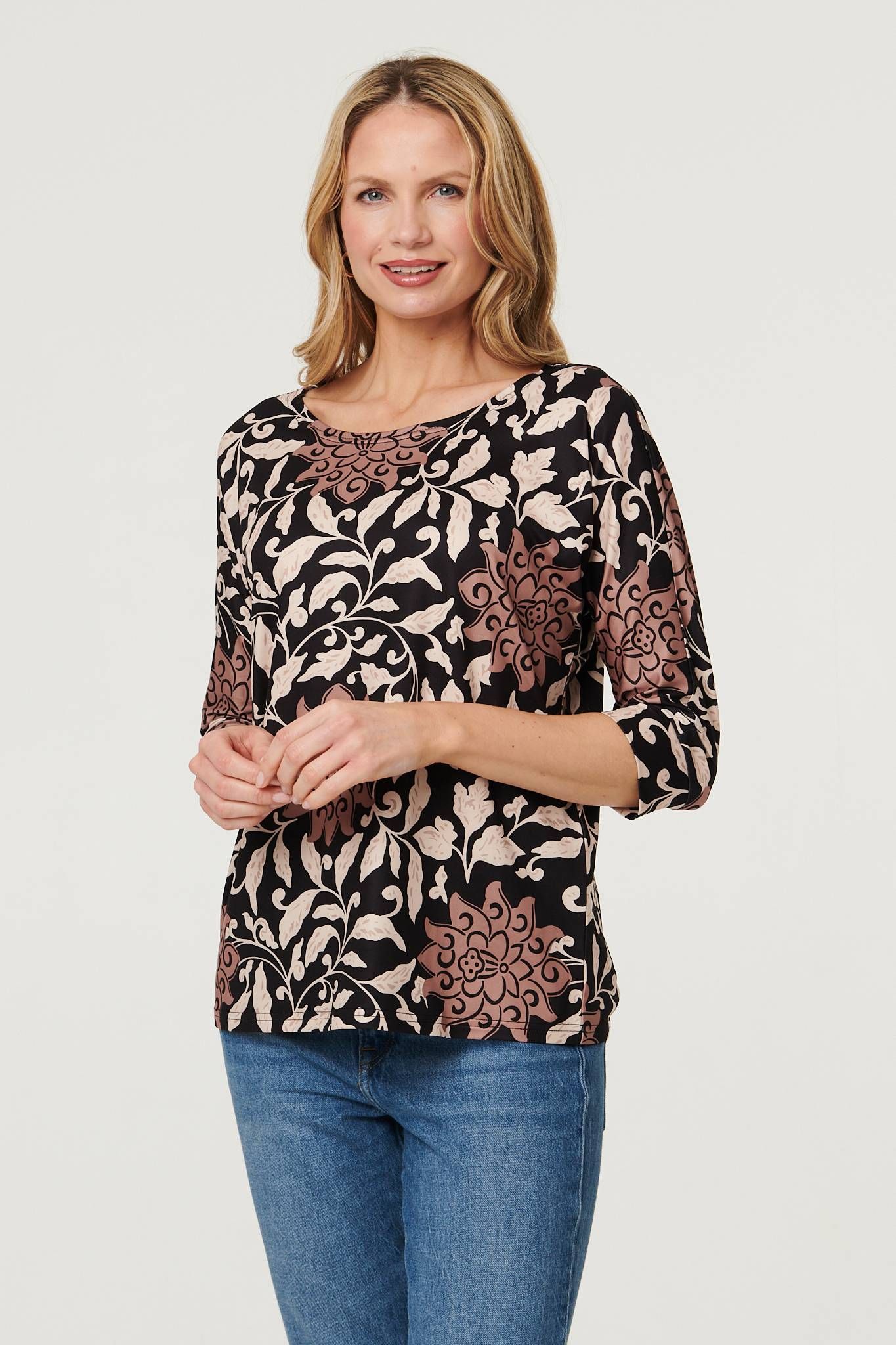Izabel London Floral 3/4 Sleeve Boat Neck Top