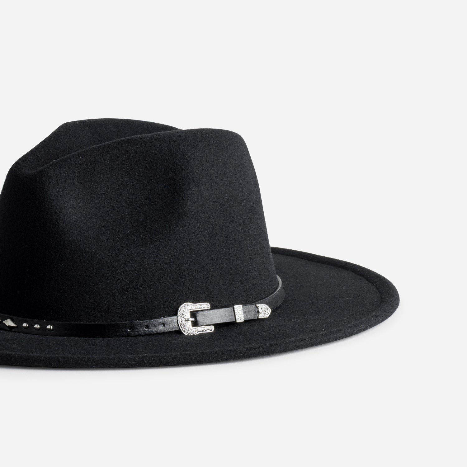 Chapeau TEXTO noir galon esprit rock