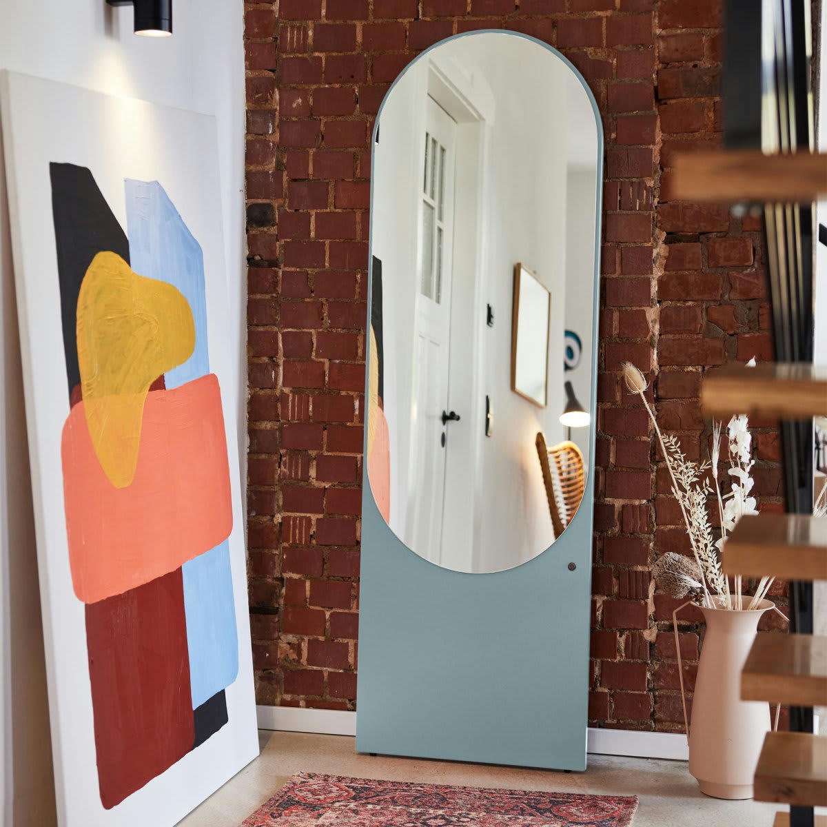 ALTESSE - Grand miroir sur pied ovale en bois azur