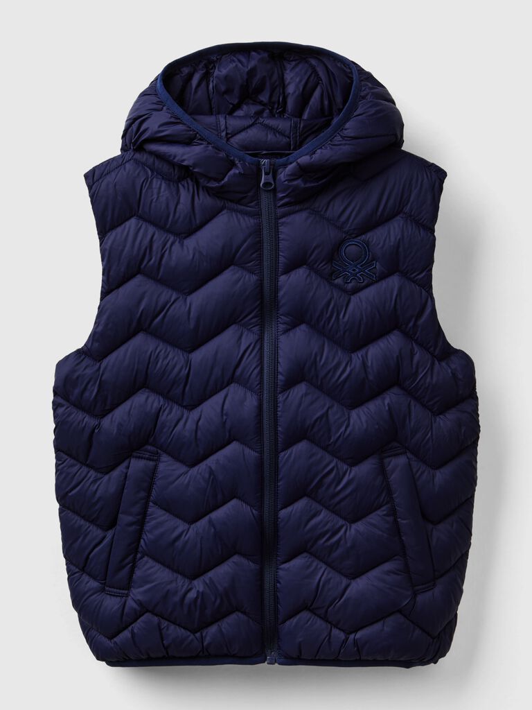 Padded vest with hood