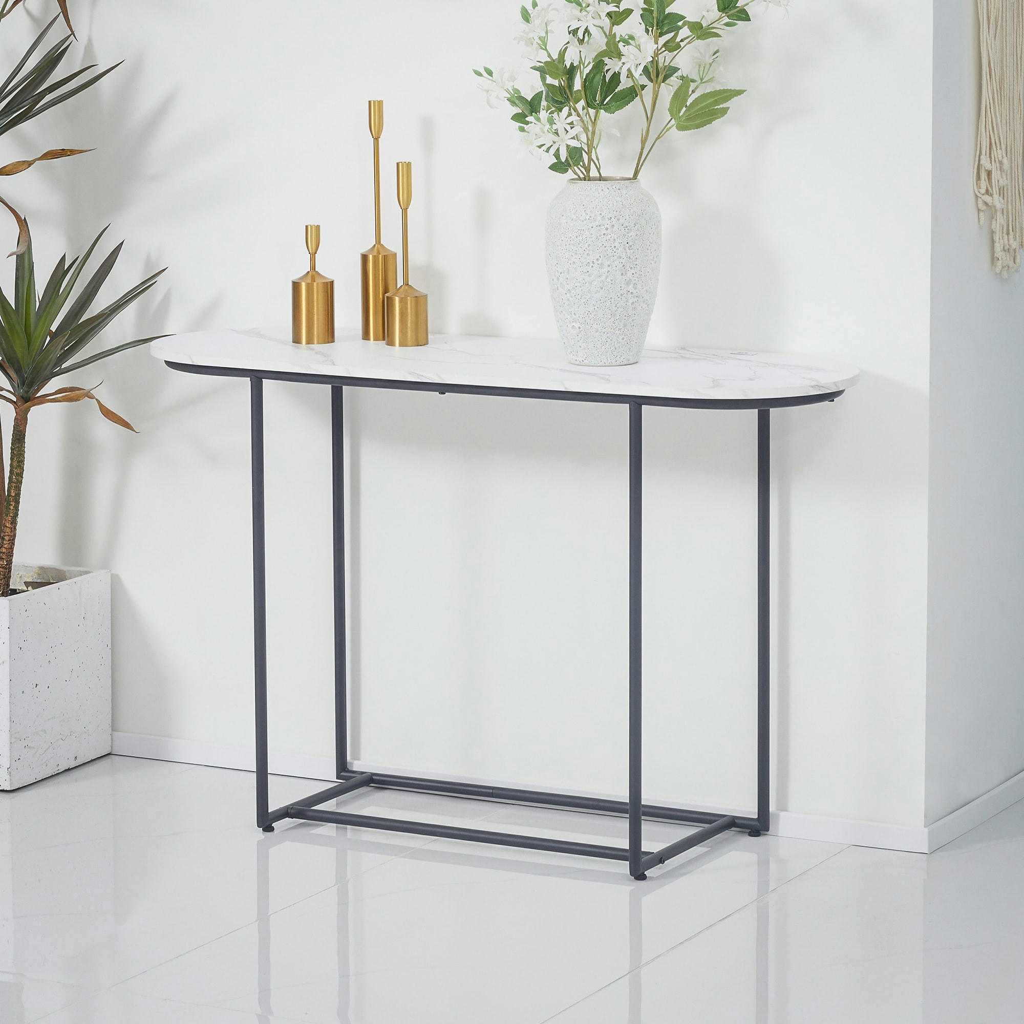 - Console style contemporain aspect marbre blanc châssis acier noir