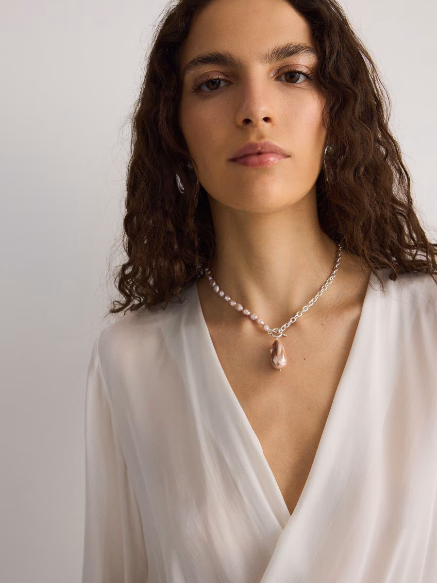 Silver-Plated Necklace With Natural Pearls