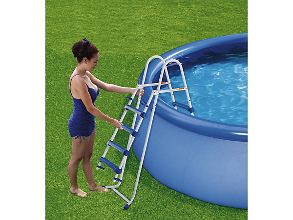 Echelle piscineHauteur 1,22m