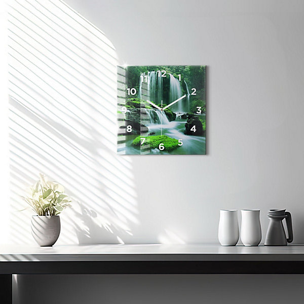 Horloge murale Wallfluent 30x30 cm Avec chiffres Aiguilles blanches Cascade parmi la mousse 1 pcs