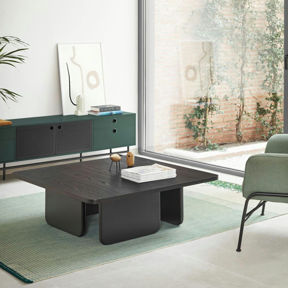 ARQ - Table basse carrée en bois noir