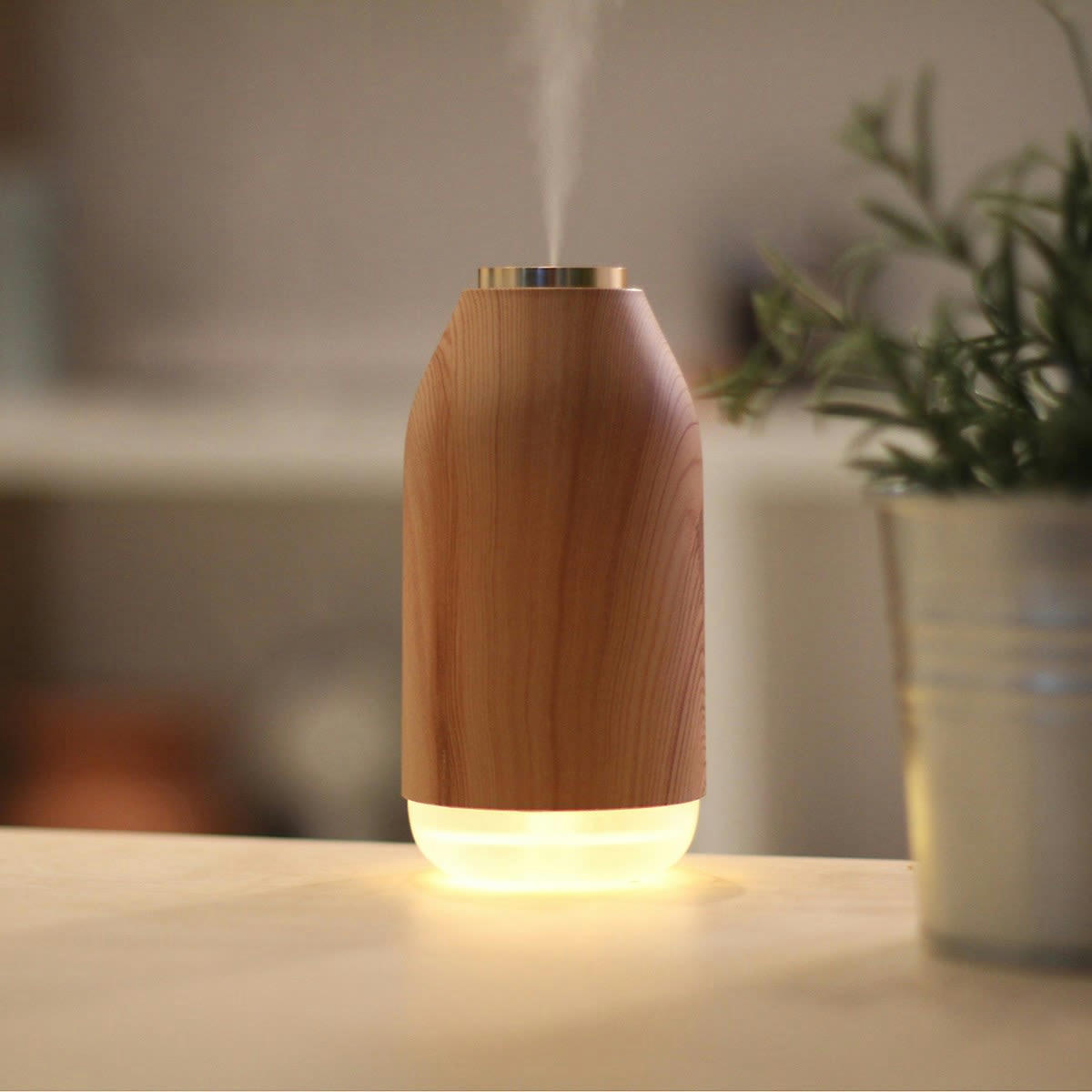 DE122 - Diffuseur d'huiles essentielles en plastique beige