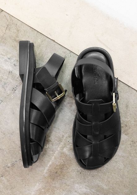 Zwarte leren sandalen