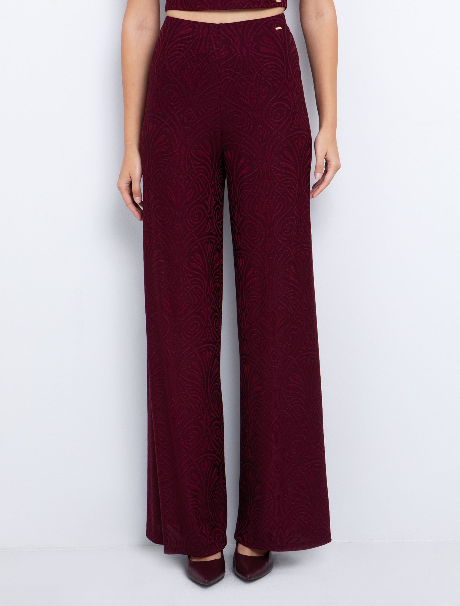 Ζακάρ παντελόνα σε ριχτή γραμμή