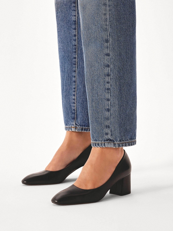 Classic black pumps with a wide heel