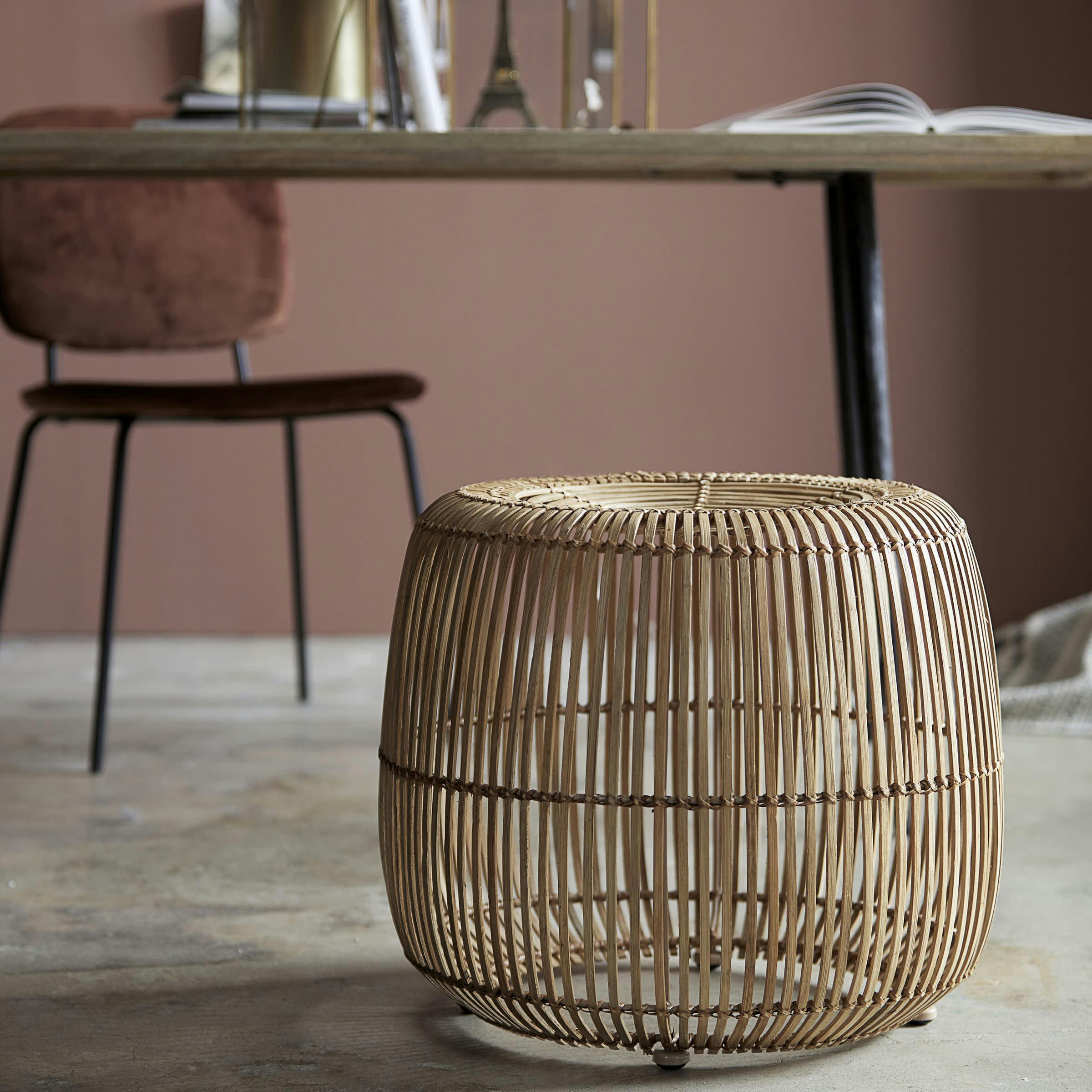 MODERN - Tabouret en rotin beige